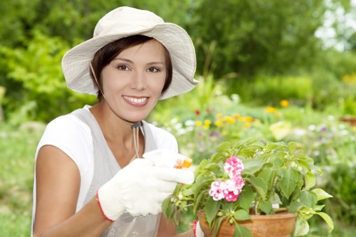 Transfer station handling green waste and recyclable materials
